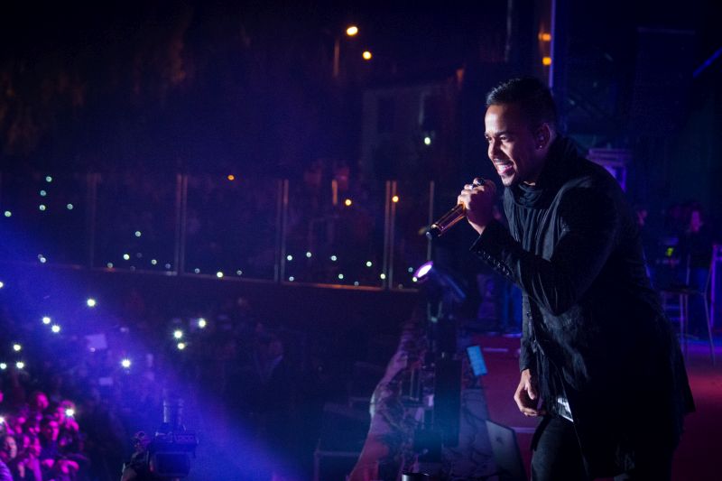 Romeo Santos-7 baja